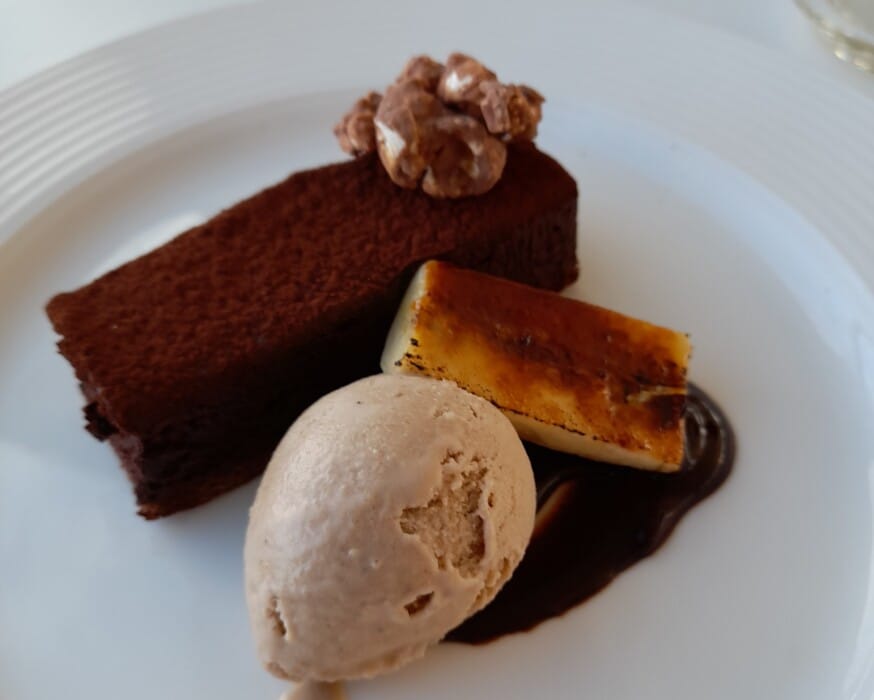 Review of SIX My Dessert 6