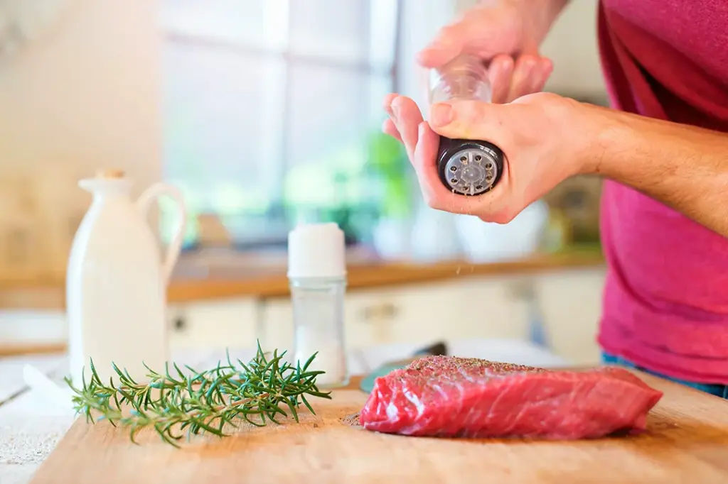 Why ‘Season to Taste’ Fails — and What Professional Seasoning Actually Is Salt Seasoning E80 1024x682
