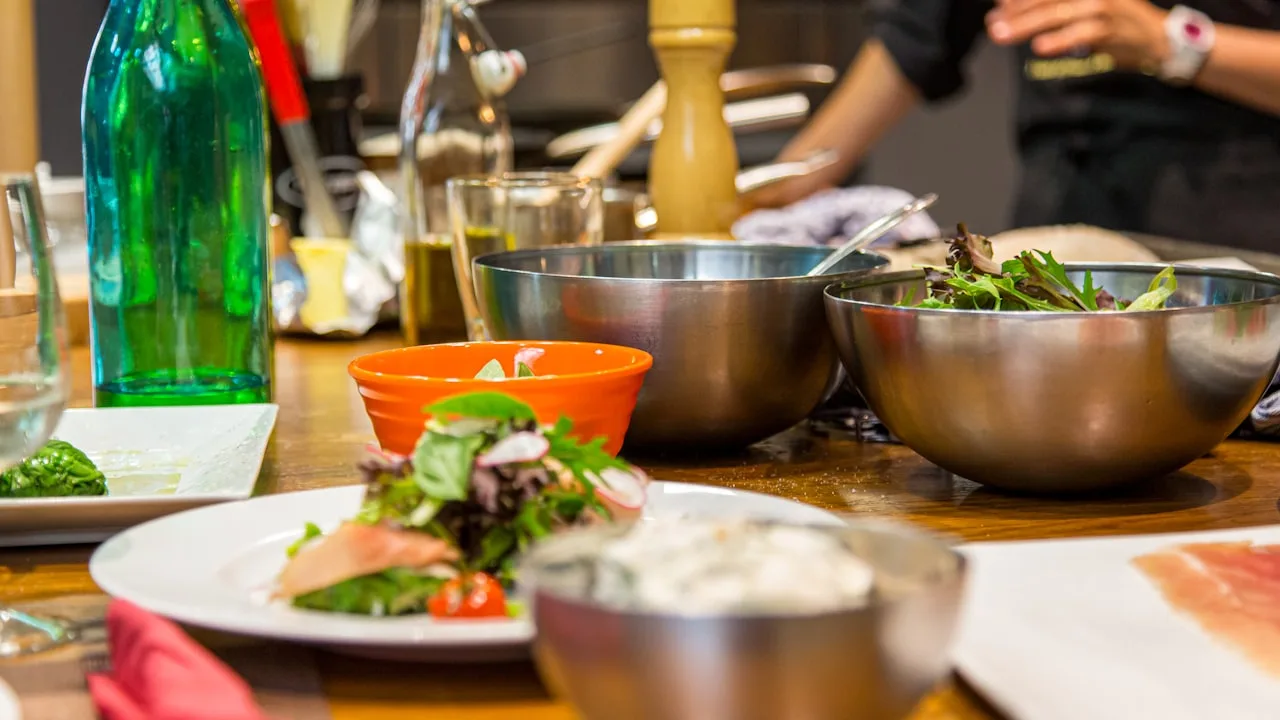 Staff Meal: Reclaiming the 20 Minutes That Matter