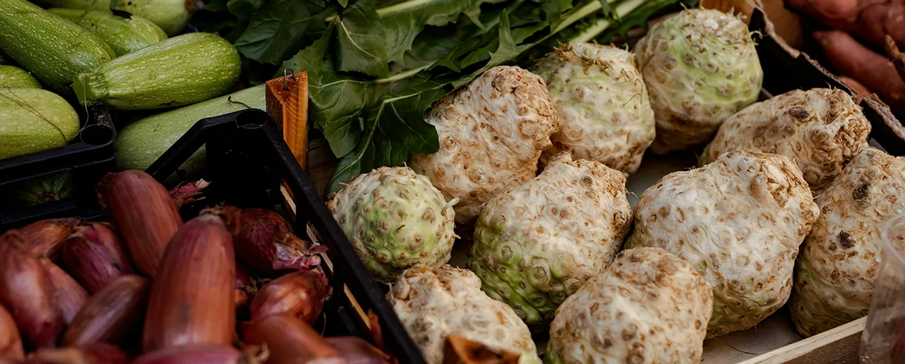 What’s Coming Into Season in British Kitchens (And Why Timing Matters More Than Lists)